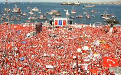 Milyonlar Laik Cumhuriyete sahip çıktı!